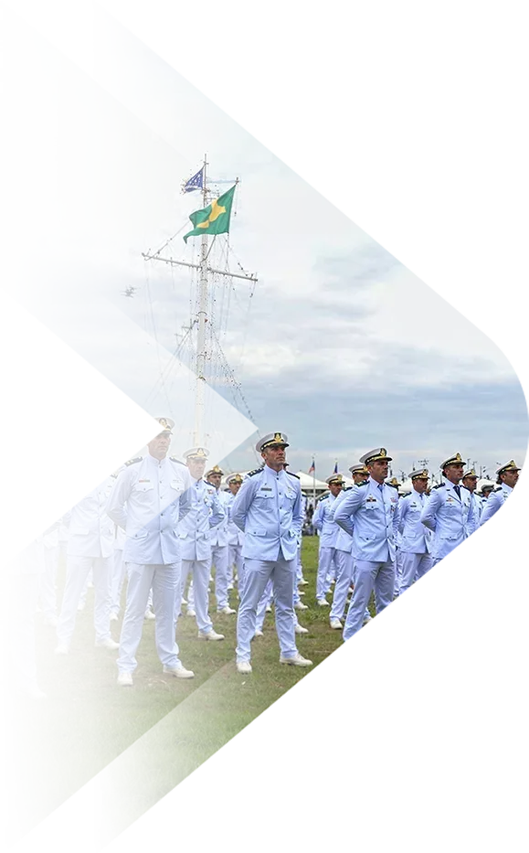 Militar da Marinha do Brasil simulando consignado no app Konsi