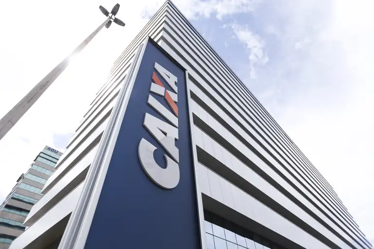 RS: Caixa reduz juros do consignado para clientes